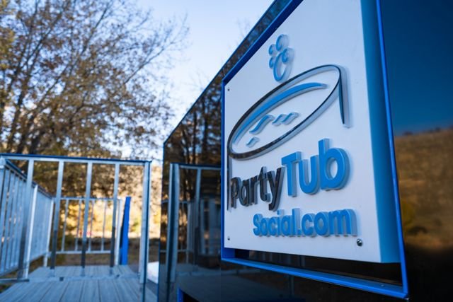 Party Tub Social branding